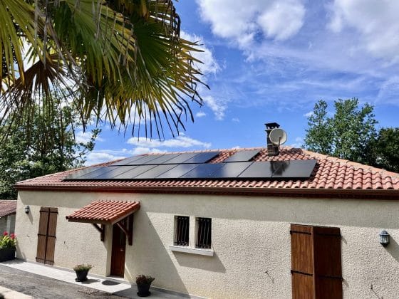 Sublime photo d'une pose photovoltaïque à Montesquieu dans le Lot et Garonne (47)